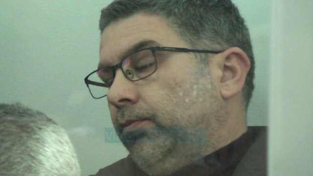 Zyrtarë e ndërtues para gjykatës, burg për 9 të arrestuarit - News, Lajme - Vizion Plus