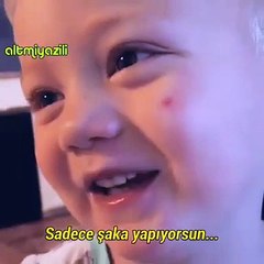 Konuşmanın Sonunda Annesinin Omzuna Elini Atıp “Merak Etme, Çalışır Kazanır Yine Alırım” Demesini Bekledim, Bu Ne Olgunluk