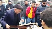 Bu Nasıl Bir İkna Kabiliyetidir Emmi Bütün Tezgahı Alasım Geldi