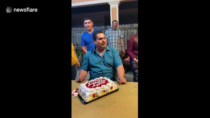Man hilariously dodges being shoved into birthday cake in Texas