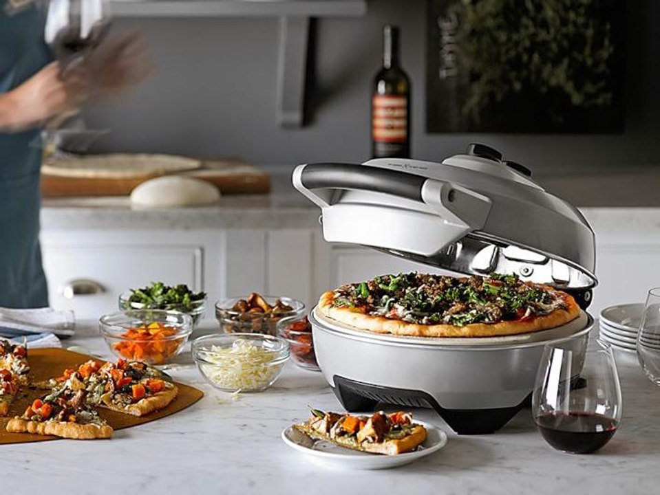 This Portable Oven Makes Restaurant-Quality Piz...