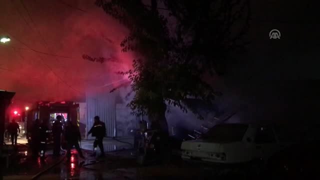 Oto kaporta dükkanında yangın