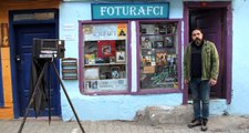 Yeşilçam filmlerinden etkilenerek fotoğraf dükkanı açan adam, turistlerin gözdesi oldu