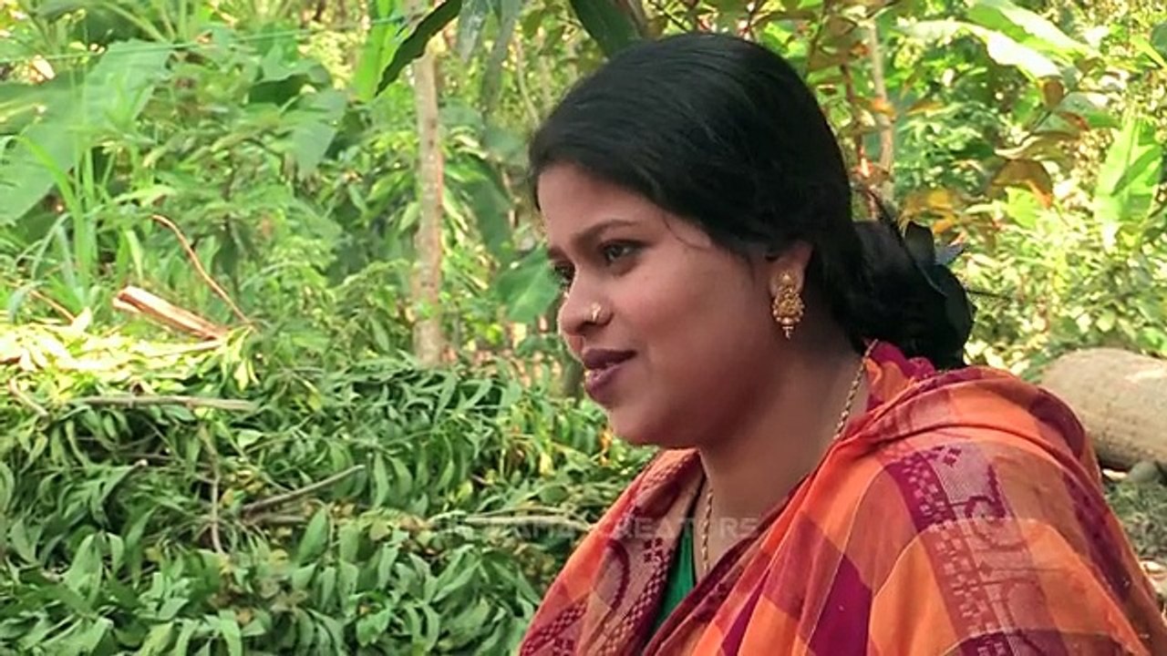 সাগর কন্যা কুয়াকাটায় শাপলাপাতা মাছ রান্না _ _STING(480P)