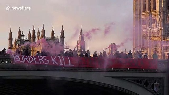 'Borders Kill' banner dropped from Westminster Bridge in remembrance of 39 Essex lorry victims
