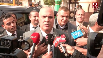 محافظ القاهرة يتسلم الدفعة الثانية من أتوبيسات الغاز الطبيعي والتذكرة ب 5 جنيهات