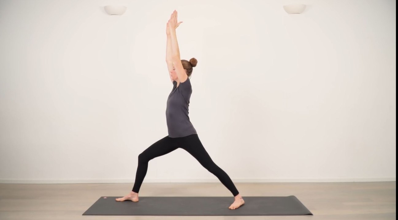 Yoga als Standard: Völlegefühl nach dem Weihnachtsessen