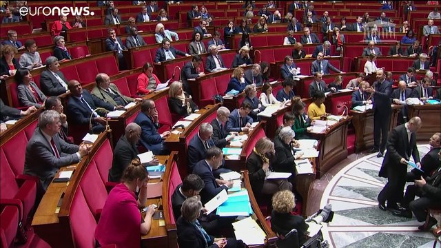 Retraites : Emmanuel Macron disposé à des améliorations , Edouard Philippe reçoit les syndicats