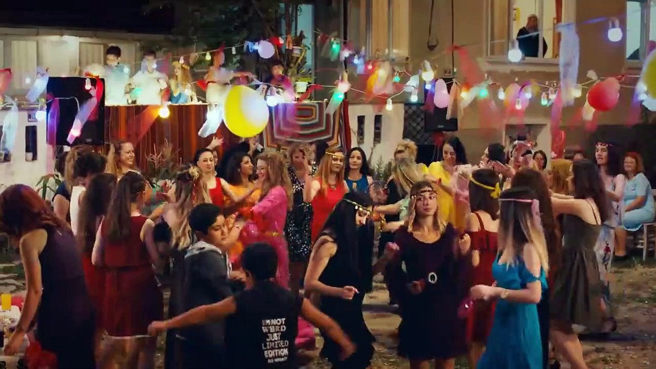 Kırk Yalan Fragman