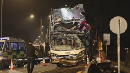 Al menos 6 muertos y más de 30 heridos tras accidente de autobús en Hong Kong