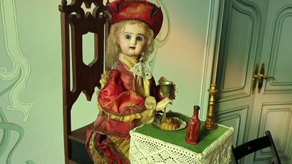 Así se mueve un muñeco autómata de finales del siglo XIX en la Casa Lis de Salamanca