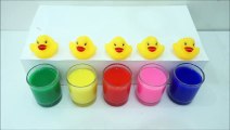 Learn Colors With Duck Toys And Colorful Cups أطفال مضحك ضد شبح - جوني جوني أغاني الحضانة قافية وتعلم الألوان للأطفال