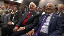 Bakan Kasapoğlu, İstanbul'da amatör spor kulüplerinin temsilcileriyle buluştu (1)