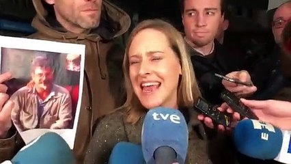 El vomitivo recibimiento a dos asesinos soplones de ETA en Andoain