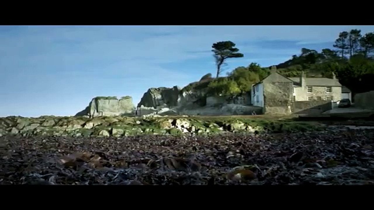 Luna Trailer by Dave McKean, 2014