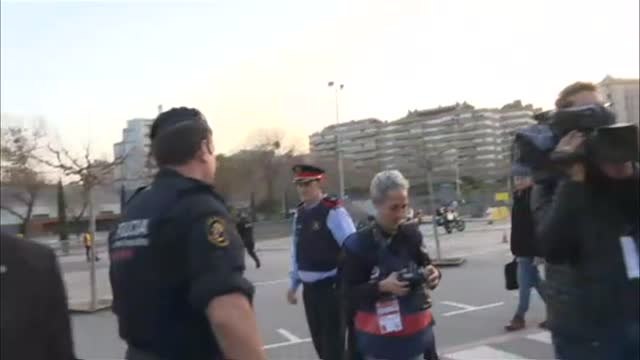 El conseller Buch llega de los primeros al Camp Nou