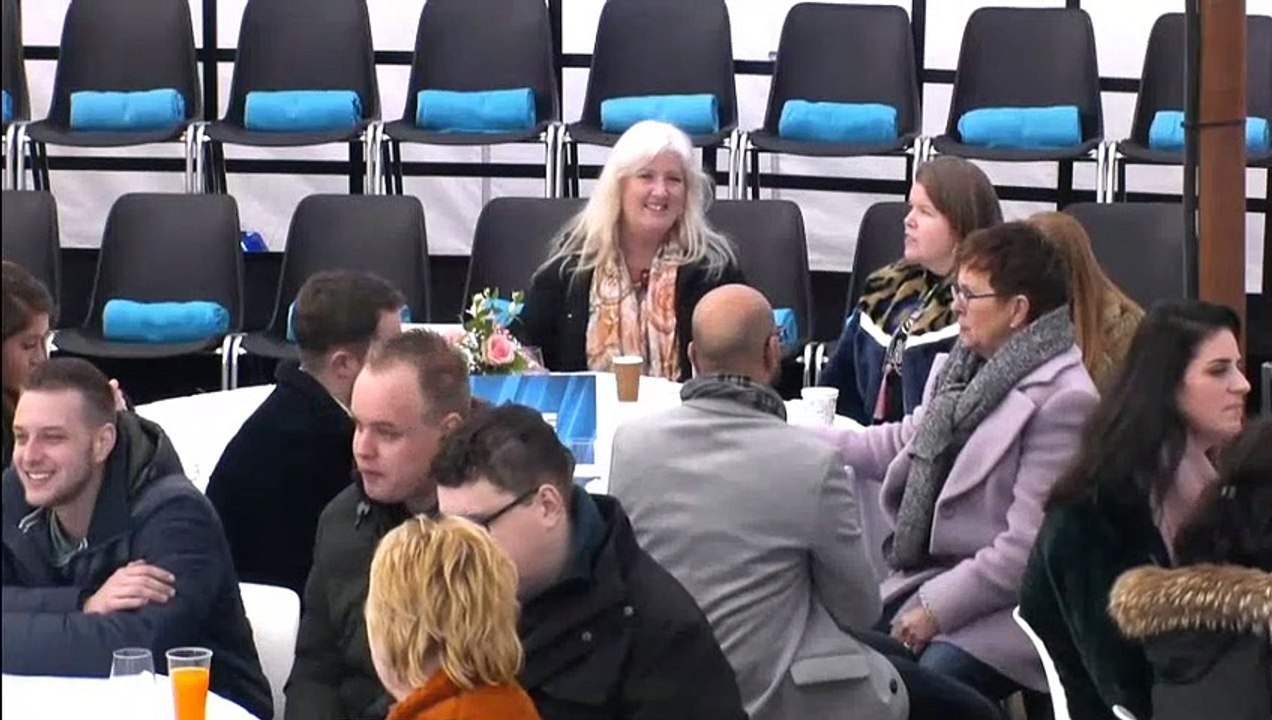 Familie en fans,ijsberende Utopianen_2019_12_18_12_31