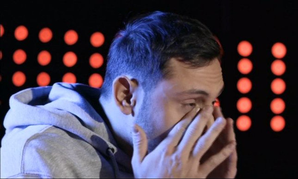 X Factor τελικός: Δεν άντεξε και έβαλε τα κλάμα...