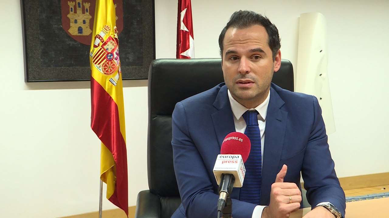 Aguado aboga por recuperar el pacto por los menas