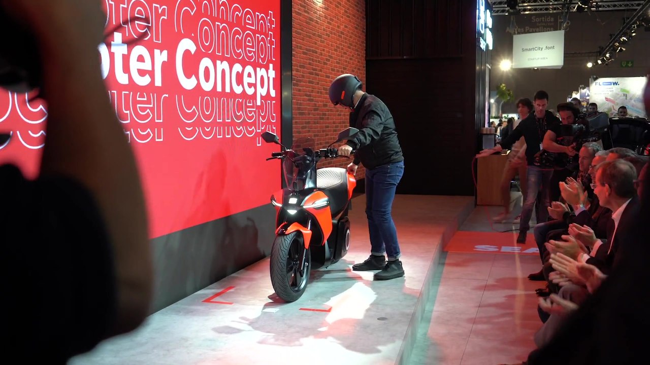 Seat feiert Weltpremiere des Seat E-Scooter Konzepts