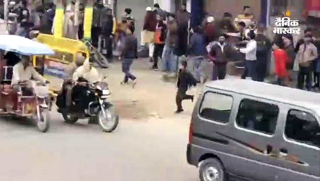 उप्र में धारा-144 लागू; संभल में उपद्रवियों ने बस में आग लगाई, लखनऊ में भीड़ ने की फायरिंग