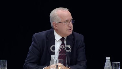 Lisen Bashkurti Albin Kurti vjen me filozofi idealisti në Shqipëri, gjen filozofi oligarkësh e klane