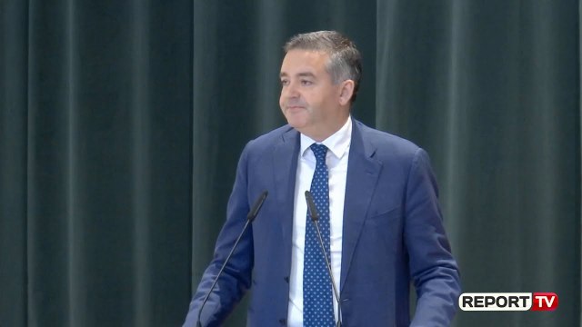 Report TV - Klosi: Aeroporti i Vlorës do të rrisë numrin e turistëve që vijnë nga 'ajri'