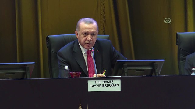 Erdoğan: 'Diyorlar ki 'terörizmle mücadele etmemiz lazım.' Nasıl teröristle mücadele edeceğiz? Lafla terörle mücadele olmaz, icraatla olur' - KUALA LUMPUR