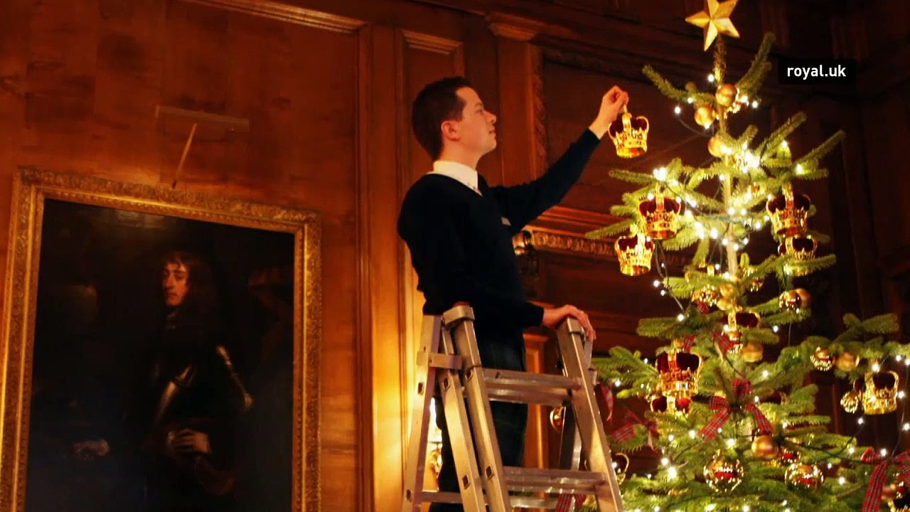 How Do The Royal Family Spend Christmas? video Dailymotion