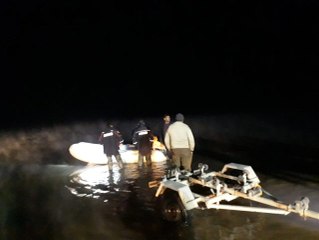 Keban Barajında mahsur kalan 3 balıkçı kurtarıldı