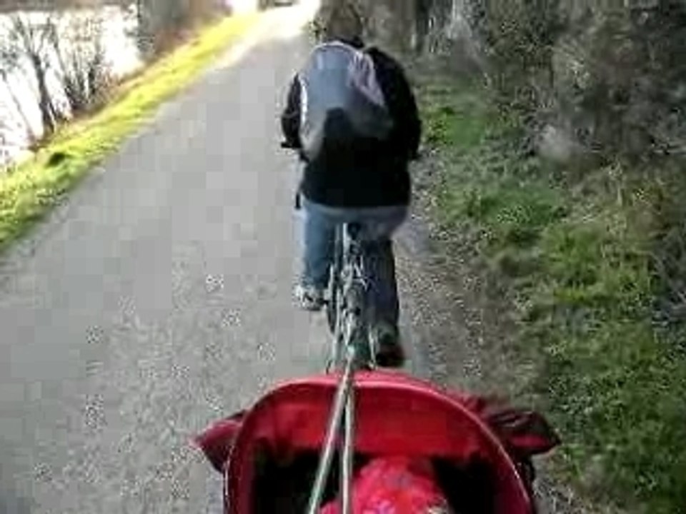 Roller au bord du canal 3