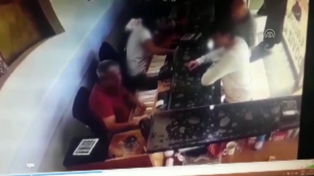 Döviz bürosu sahibi dalgınlıkla verdiği 20 bin lirayı güvenlik kamerasından tespit etti - KIRŞEHİR