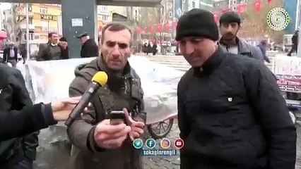 Elazığda iş arayan vatandaş kendisine peçete sat diyen valiye seslendi! - - İntiharın eşiğine gelmişim. Evladımın gözlerinin içine bakamıyorum. Bu