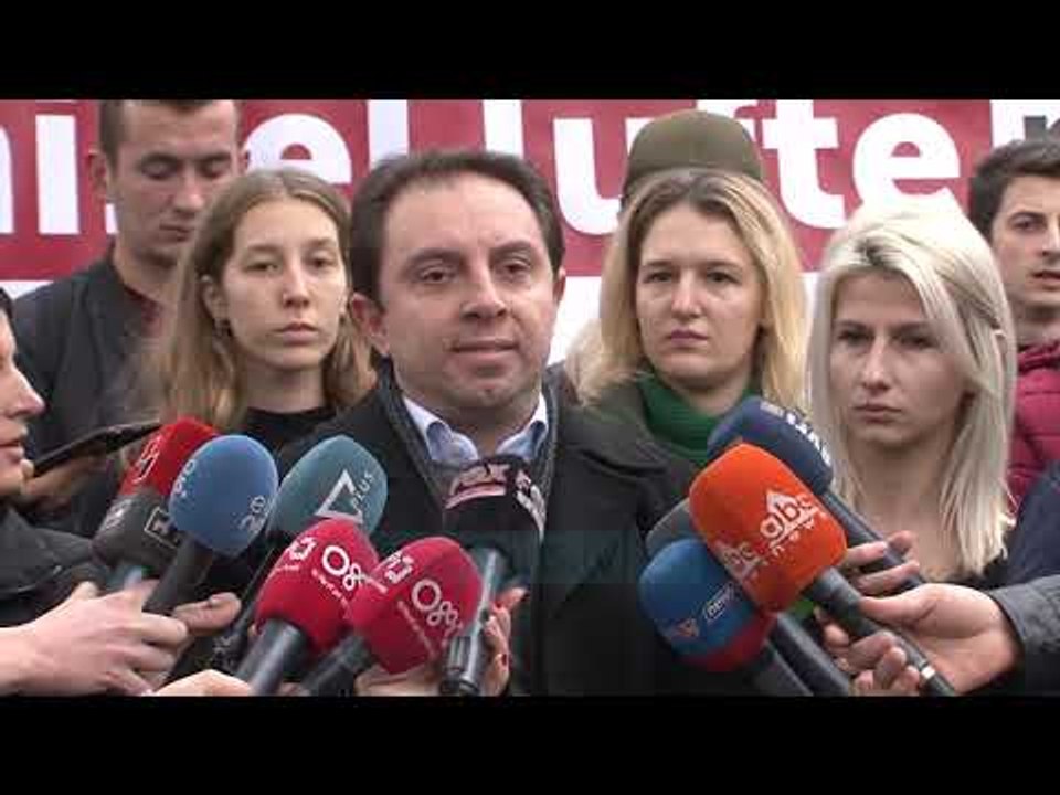 Vetëvendosje protestë kundër Vuçiç në Tiranë - News, Lajme - Vizion Plus