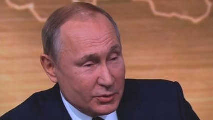 Putin defiende a Trump del "impeachment" y presume de sus 20 años de gestión