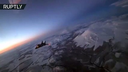 Las impresionantes maniobras de los pilotos de MiG-31