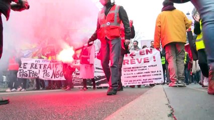 Tercera semana de huelga en Francia sin perspectivas de acuerdo antes de Navidad