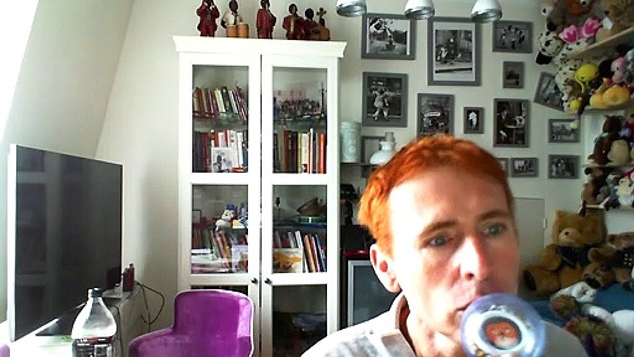 Wiwi égratigne "boy with luv"