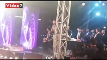خالد سليم يبدأ حفل نايل دراما بأغنية 