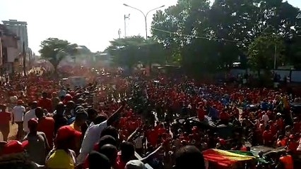 La marée rouge continue de déferler dans les rues de Conakry