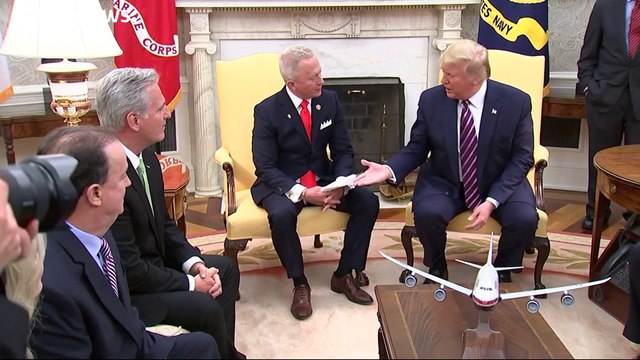 Импичмент: Трамп предпочитает побыстрее