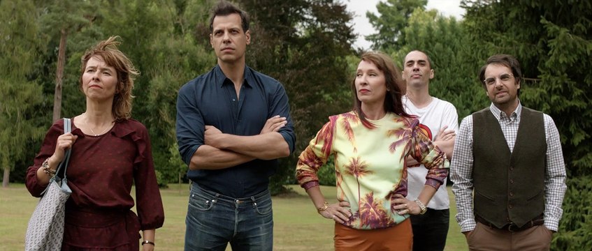 School's Out / L'Heure de la sortie (2019) - Trailer