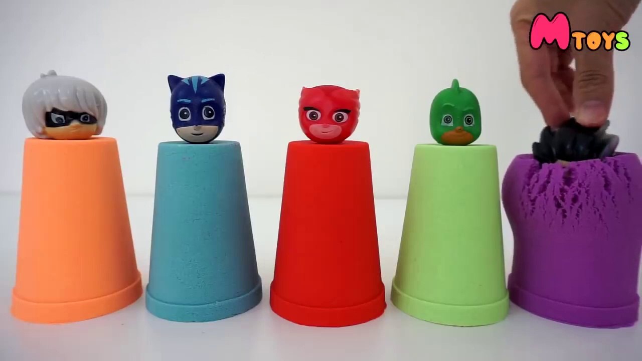 Learn Colors With Pj Masks Toys and Kinetic Sand Funny  Bath Time طفلة تعلم الألوان مع الآيس كريم وفينجر باينت شاحنة الاصبع الأسرة الحضانة تعلم الالوان للاطفال احمر و اخضر الايس كريم الملون للاطفال