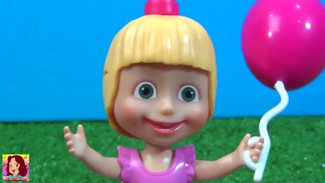 Masha and The Bear - SWIMMING POOL - TOY STORY #MASHA #MASHAEOURSO #BEARMASHA ماشا والدب بالعربي و تعليم الألوان للاطفال بالعربي والانجليزي مع شخصيات كرتون ماشا والدب