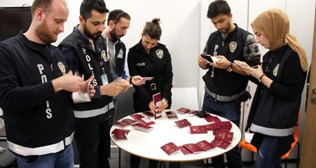 Sahte belgelerle yurt dışına çıkmak isteyen 34 kişi yakalandı