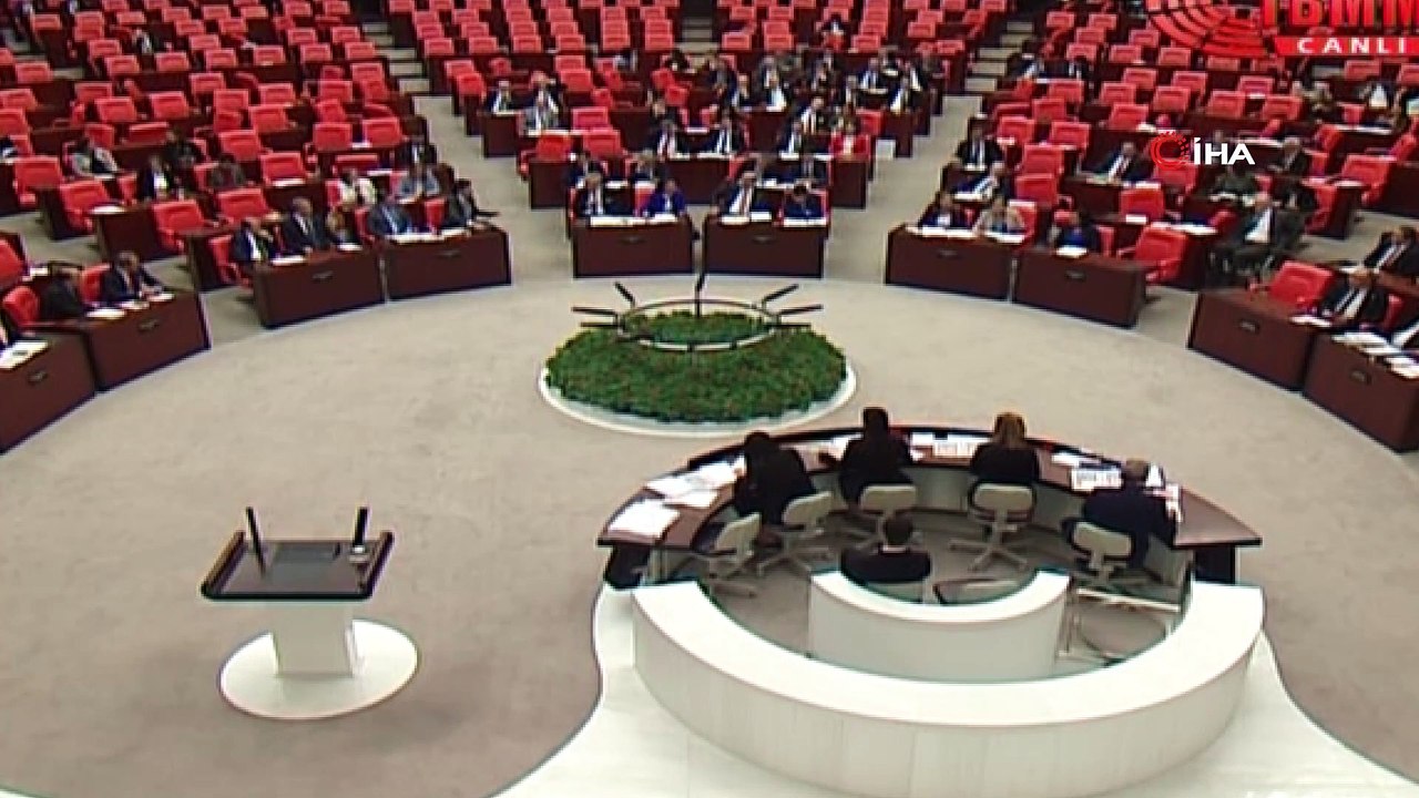 Adalet Bakanı Abdülhamit Gül, Özgür Özel’in Kuran-ı Kerimle İlgili Sözlerine Tepki Gösterdi