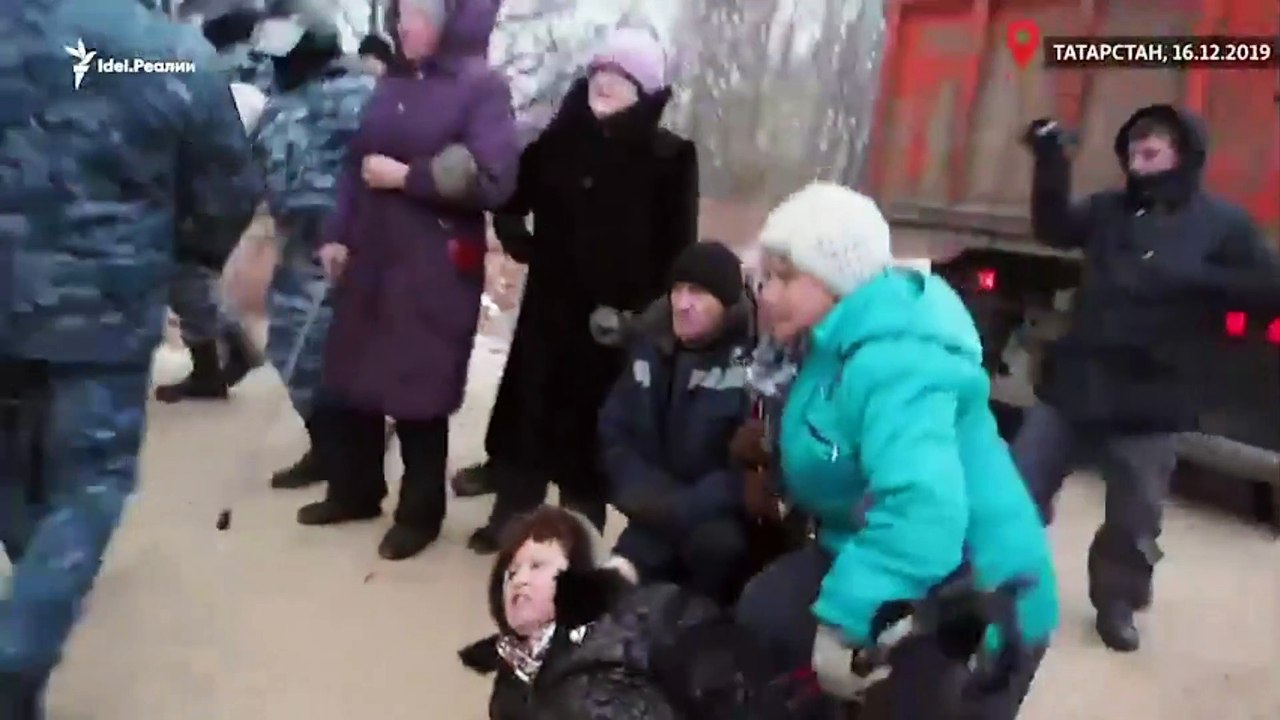 Разгон палаточного лагеря в Казани