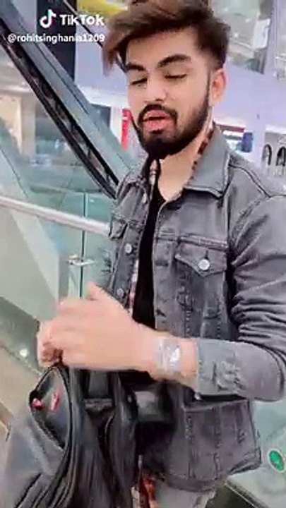Kis se Mohabbat karti hai