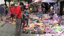 Luces, selfis y arbolitos de pino en una Caracas reanimada por la Navidad