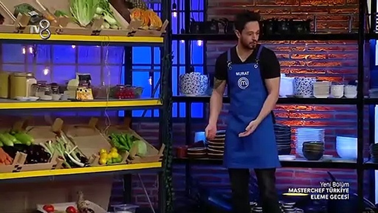 Acun Ilıcalı paspasla stüdyoyu süpürdü